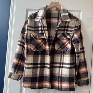 Cozy Plaid Button up Oversized Jacket Shacket lightweight medium